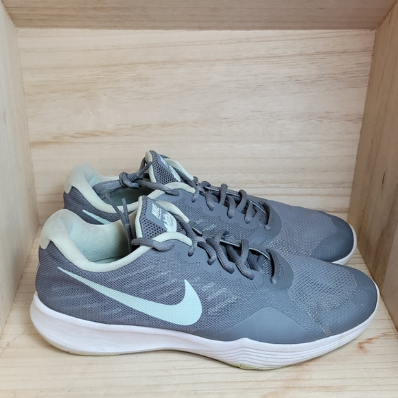 Nike Womens City Trainer Gray Shoes - Picture 4 of 10